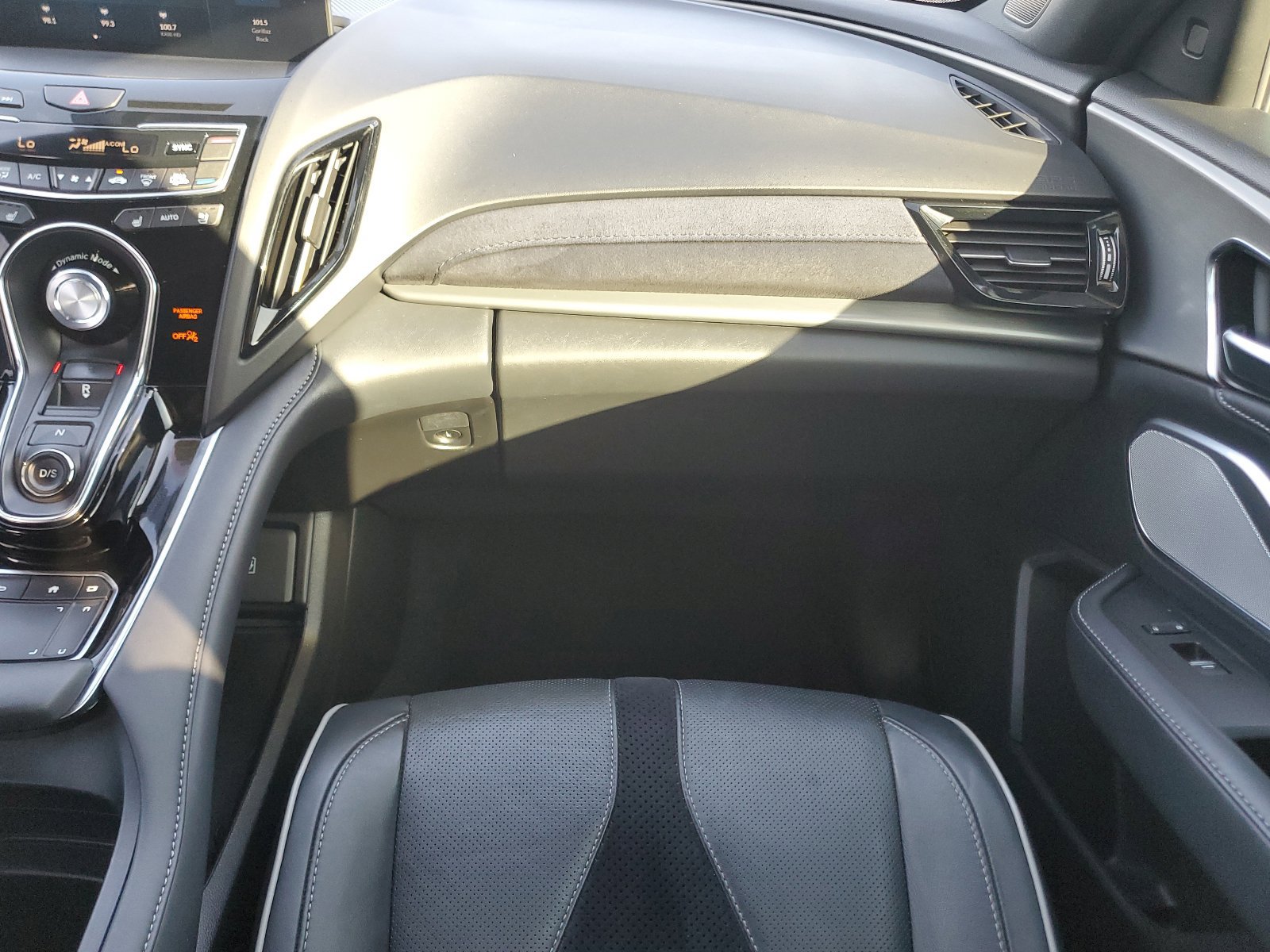 Used 2019 Acura RDX w/ Advance Package FWD image 39