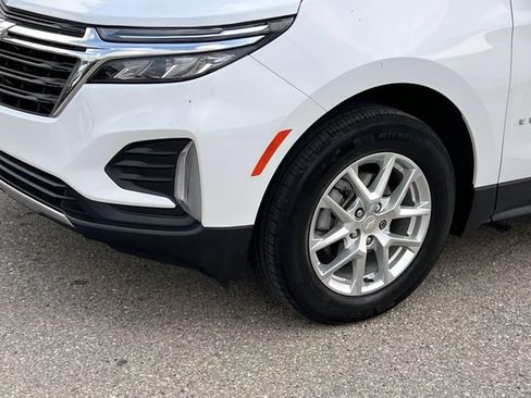 Used 2022 Chevrolet Equinox LT FWD image 10