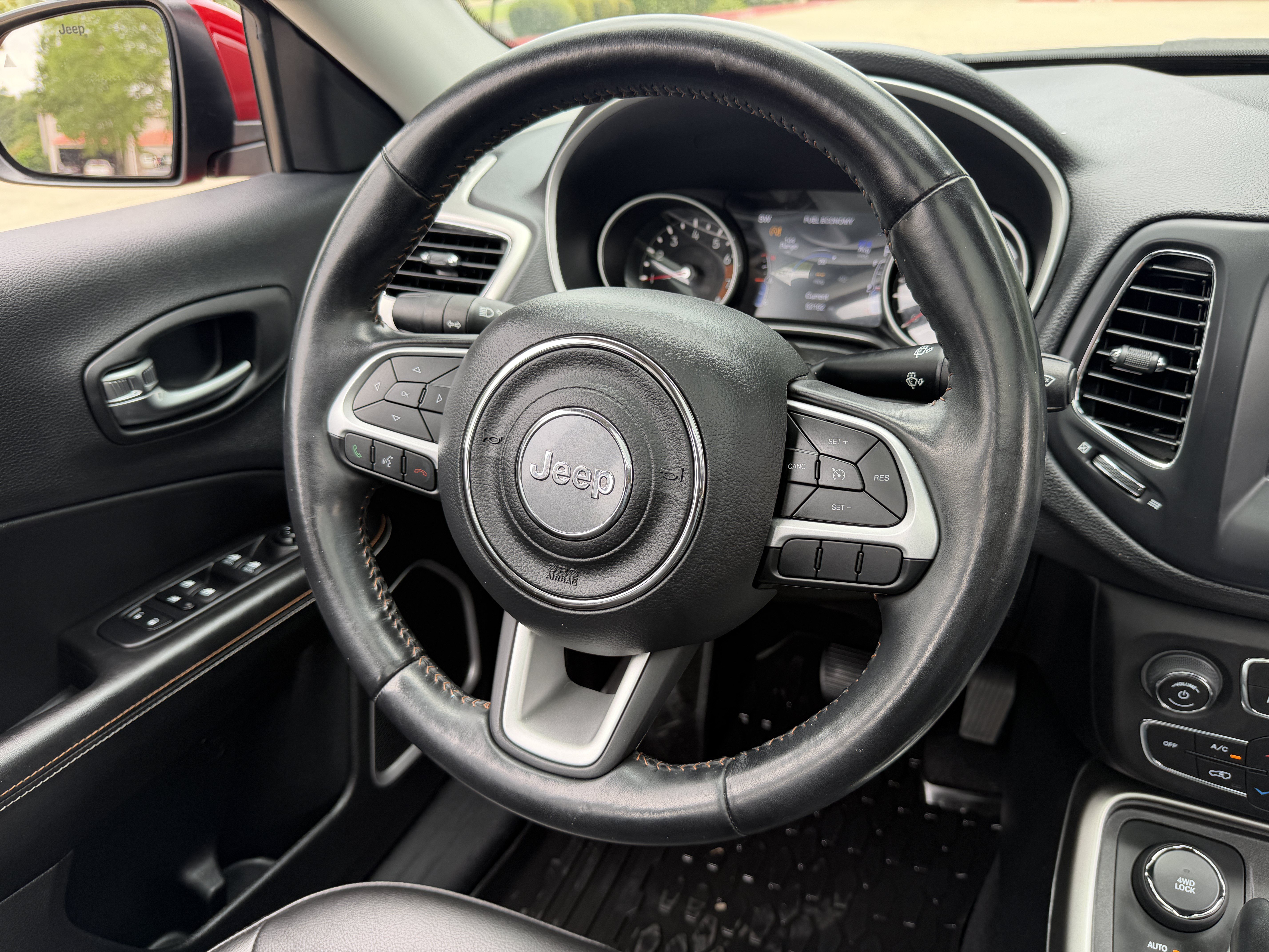 Used 2019 Jeep Compass Latitude w/ Popular Equipment Group AWD/4WD image 23