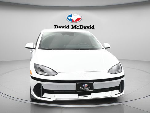 Used 2024 Hyundai Ioniq 6 SEL RWD image 2