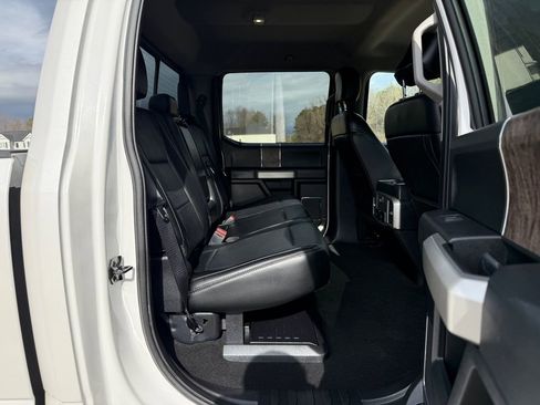 Used 2018 Ford F250 Lariat w/ Lariat Value Package image 14