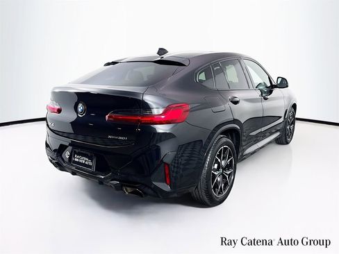 Used 2025 BMW X4 xDrive30i w/ Premium Package image 7