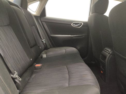 Used 2019 Nissan Sentra SV FWD image 19