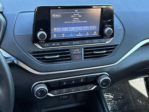 Certified 2021 Nissan Altima 2.5 S FWD image 14
