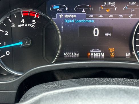 Used 2021 Ford F350 Platinum w/ FX4 Off-Road Package AWD/4WD image 25