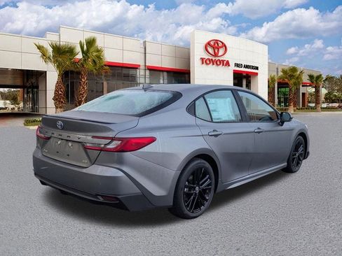 New 2026 Toyota Camry SE image 5