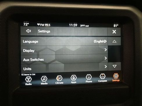 Used 2018 Jeep Wrangler Unlimited Sahara image 17