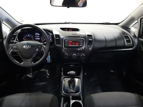 Used 2017 Kia Forte LX image 14