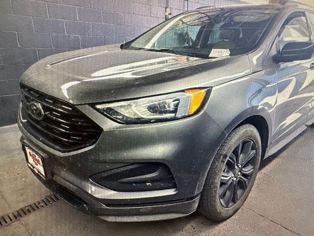Used 2024 Ford Edge SE w/ Black Appearance Package AWD/4WD image 4
