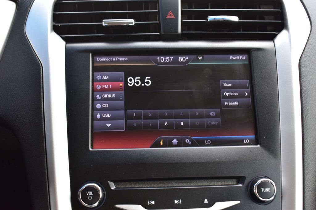 Used 2013 Ford Fusion SE FWD image 36
