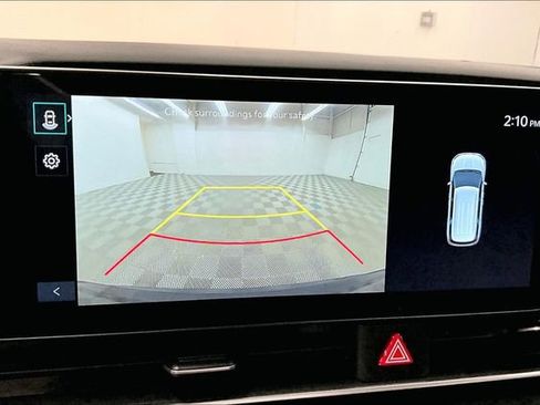 Used 2025 Kia Carnival image 28