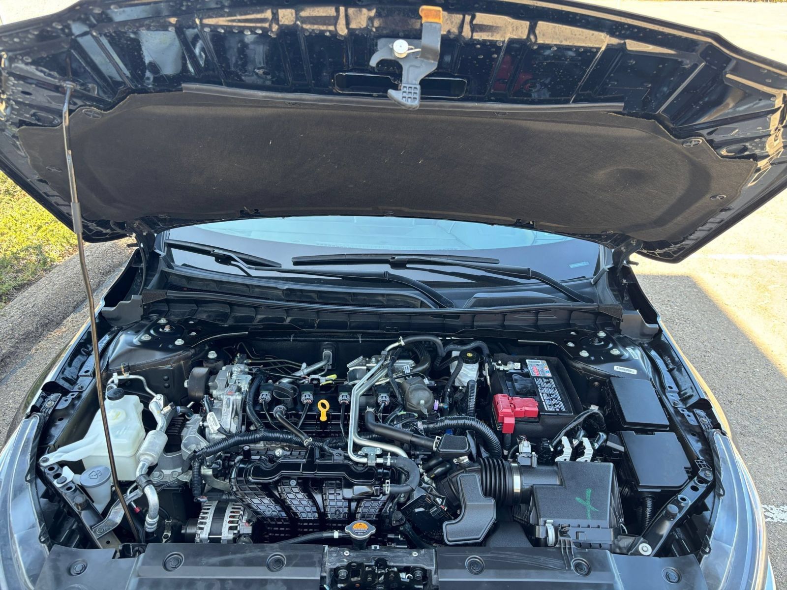 Used 2025 Nissan Altima 2.5 SV FWD image 31