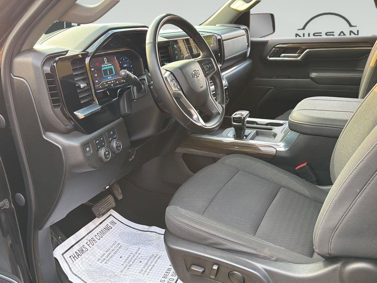 Used 2023 Chevrolet Silverado 1500 RST AWD/4WD image 10