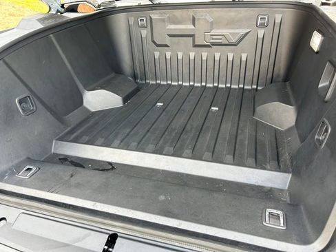 Used 2024 GMC Hummer EV 3X AWD/4WD image 46