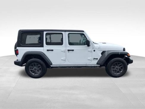 Used 2024 Jeep Wrangler Unlimited Sport AWD/4WD image 6