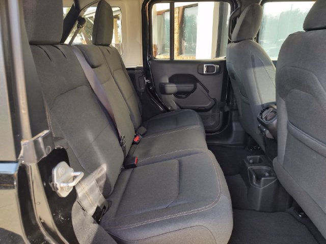 Used 2024 Jeep Wrangler Unlimited Sport AWD/4WD image 43