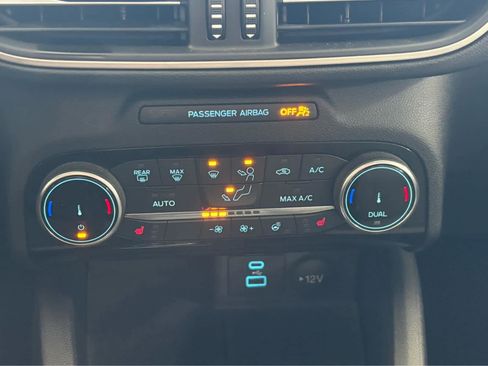 Used 2022 Ford Escape SE w/ Convenience Package image 26