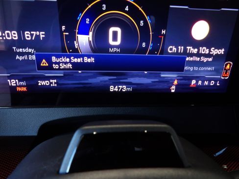 Used 2025 Chevrolet Traverse RS w/ LPO, Floor Liner Package AWD/4WD image 11