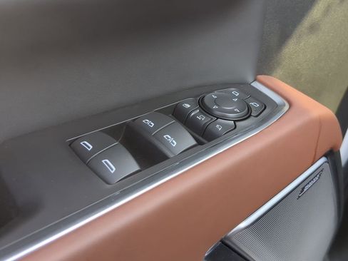 New 2025 GMC Sierra 3500 Denali Ultimate image 24