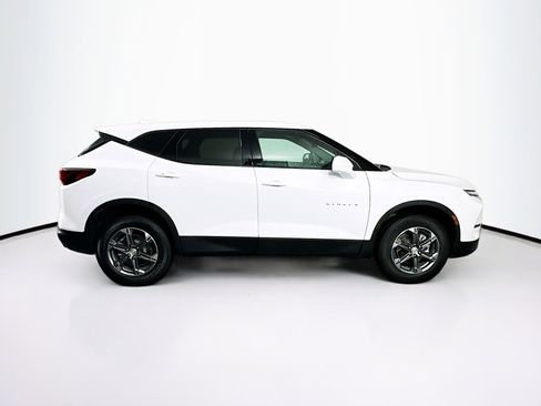 Used 2025 Chevrolet Blazer LT FWD image 10