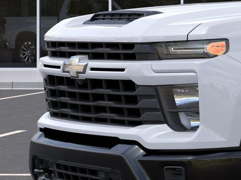 New 2026 Chevrolet Silverado 2500 Custom w/ Custom Convenience Package AWD/4WD image 13