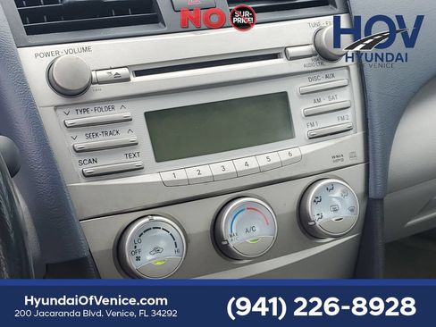 Used 2010 Toyota Camry SE FWD image 30