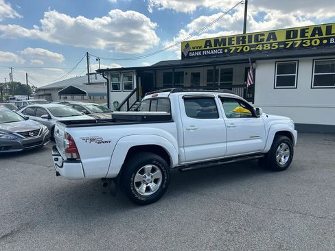 Used 2011 Toyota Tacoma PreRunner w/ TRD Sport Pkg image 8