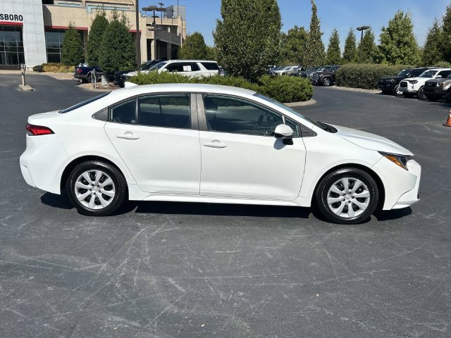 Used 2024 Toyota Corolla LE FWD image 3