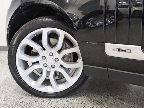 Used 2017 Land Rover Range Rover Long Wheelbase Supercharged image 11