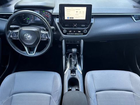 Used 2024 Toyota Corolla Cross AWD Hybrid image 12