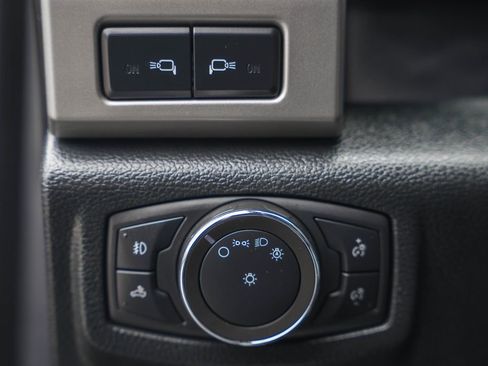 Used 2020 Ford F150 Lariat w/ Equipment Group 502A Luxury image 42