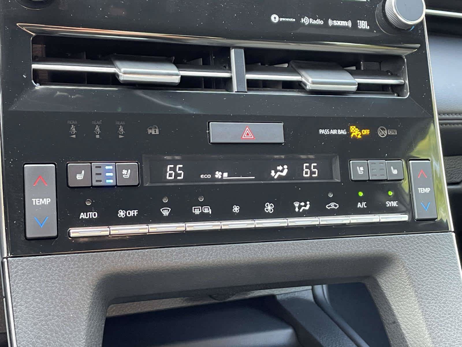 Used 2021 Toyota Avalon Limited FWD image 28