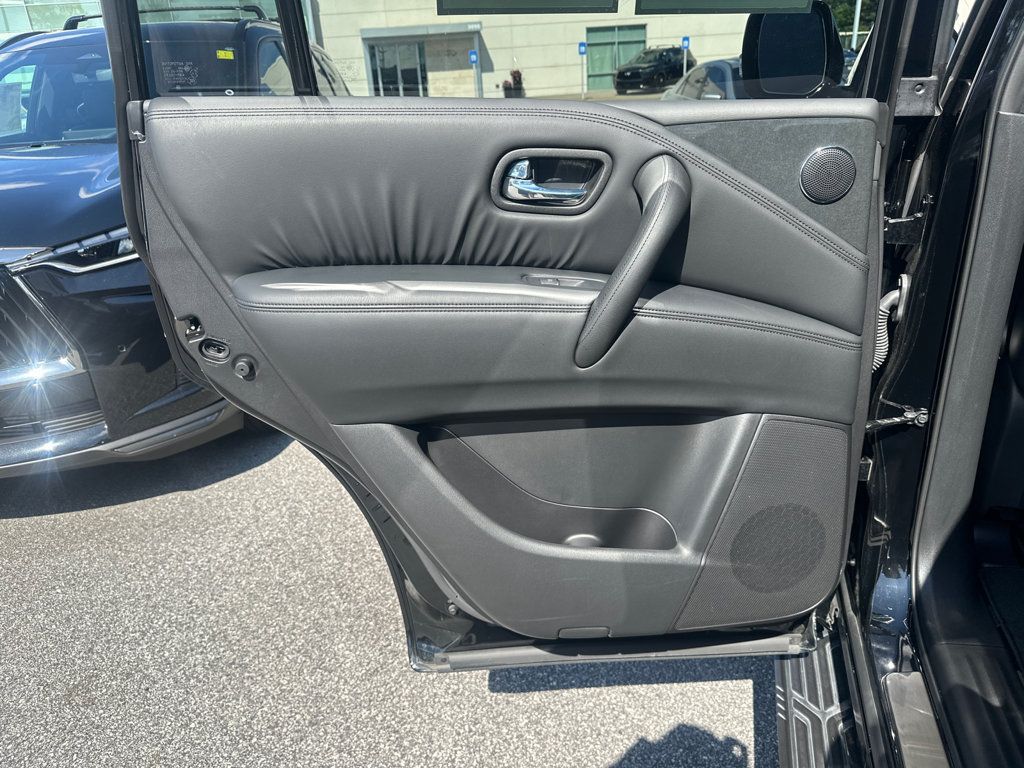 Used 2024 Nissan Armada SL w/ Midnight Edition Package RWD image 18