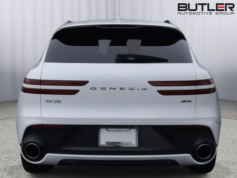 Used 2023 Genesis GV70 2.5T w/ Sport Prestige Package AWD/4WD image 5