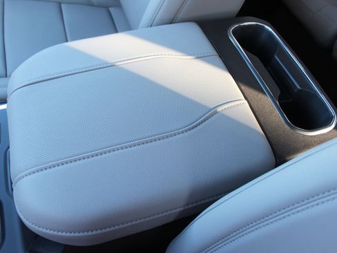 New 2026 GMC Sierra 1500 SLT w/ SLT Premium Plus Package image 42