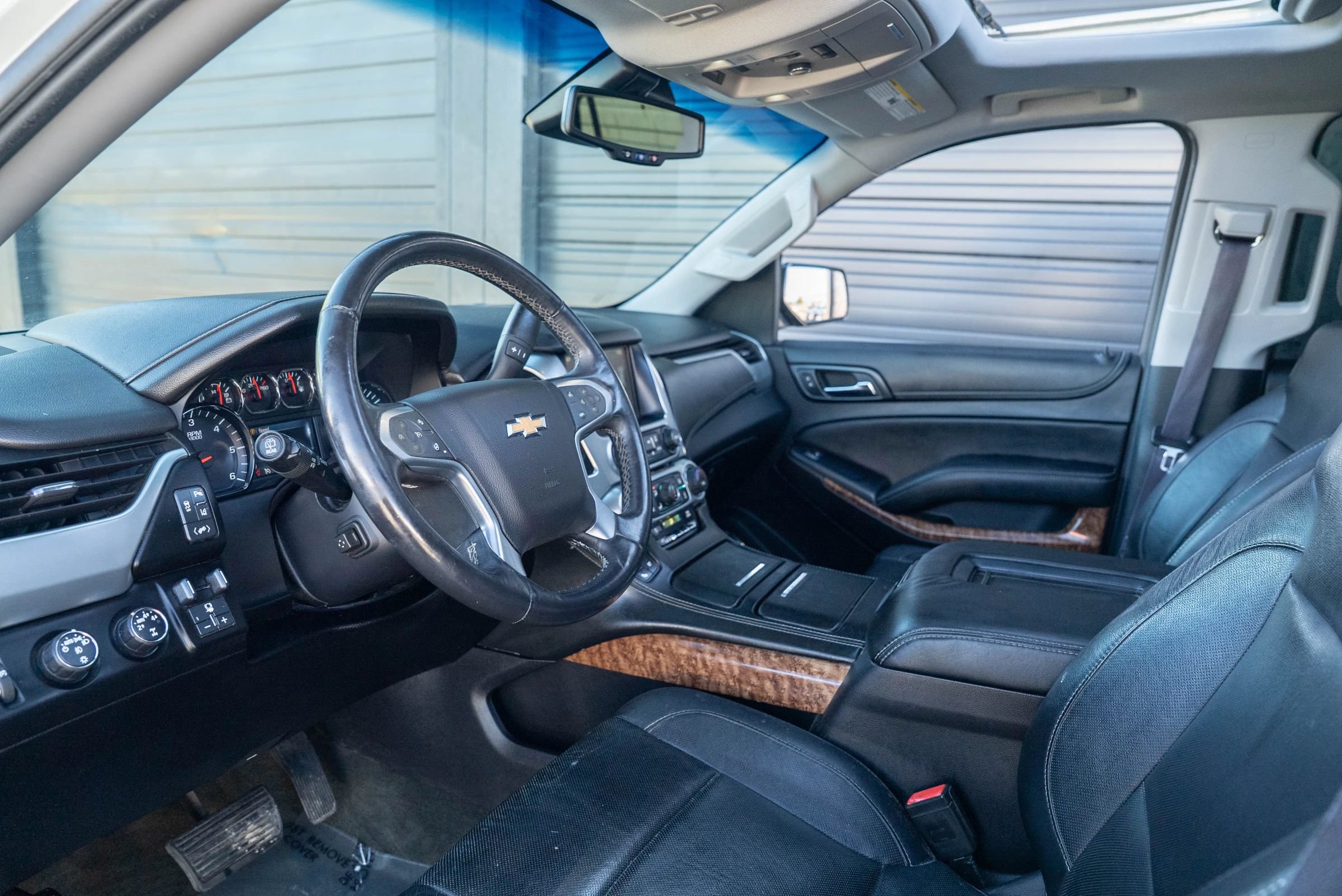 Used 2015 Chevrolet Tahoe LTZ AWD/4WD image 17
