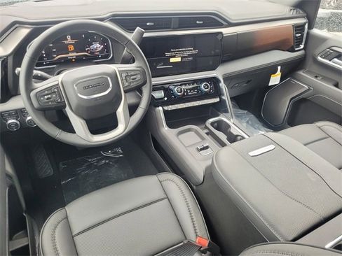 New 2025 GMC Sierra 2500 Denali w/ Denali Reserve Package image 11