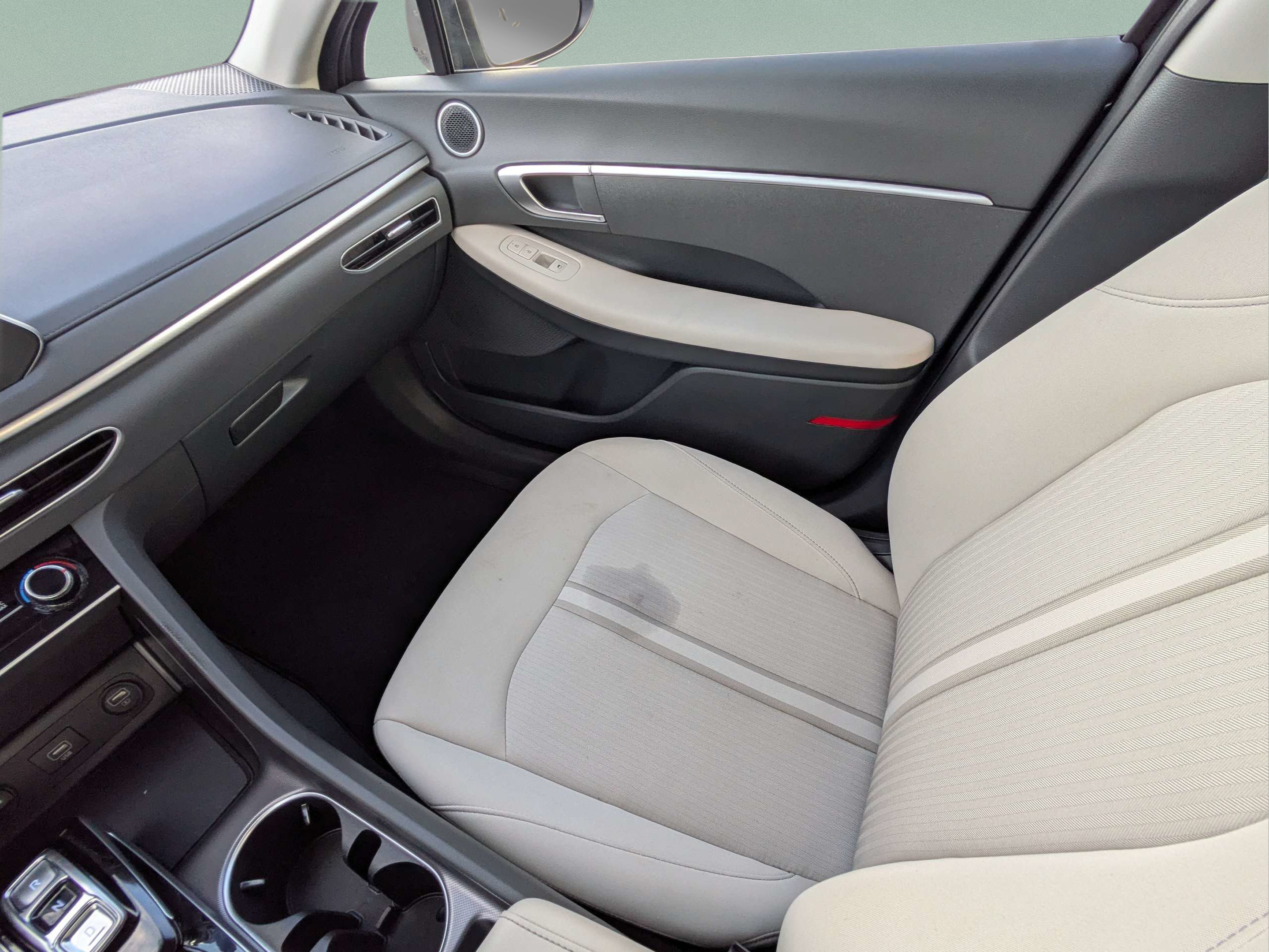 Used 2023 Hyundai Sonata SE FWD image 12