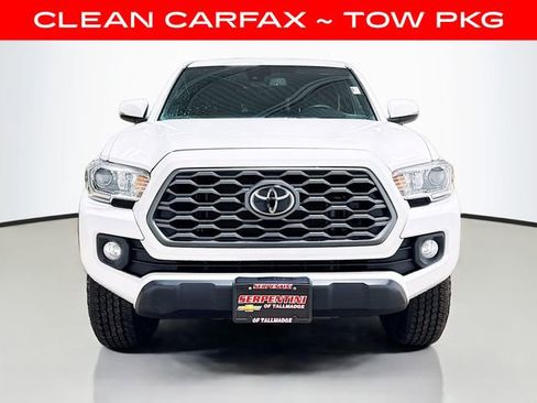 Used 2021 Toyota Tacoma TRD Off-Road image 3