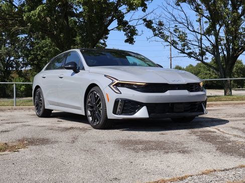 New 2026 Kia K5 GT image 1
