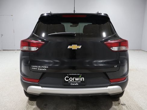 Used 2025 Chevrolet TrailBlazer LT image 3