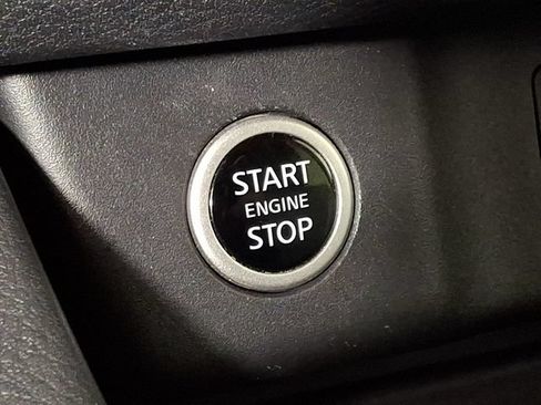 Used 2023 Nissan Rogue SV AWD/4WD image 22
