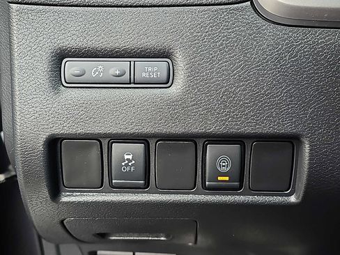 Used 2020 Nissan Murano SV w/ Premium Package AWD/4WD image 26