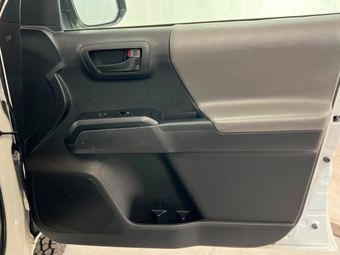 Used 2022 Toyota Tacoma SR w/ SR Convenience Package RWD image 22