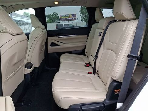 Used 2025 INFINITI QX60 Sensory AWD/4WD image 11