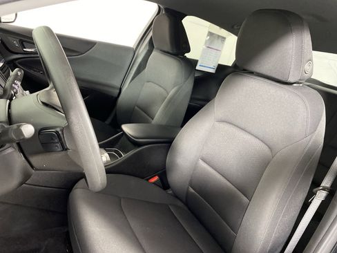 Used 2020 Chevrolet Malibu LS image 16