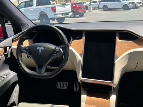 Used 2020 Tesla Model X Performance AWD/4WD image 22