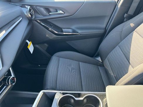 New 2026 Chevrolet Equinox LT image 33