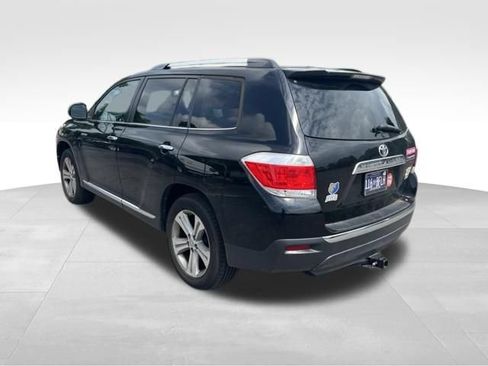 Used 2012 Toyota Highlander Limited w/ Tow Pkg FWD image 7