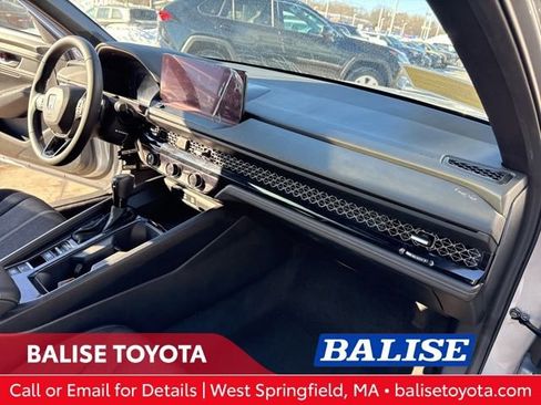 Used 2023 Honda Accord Sport image 31